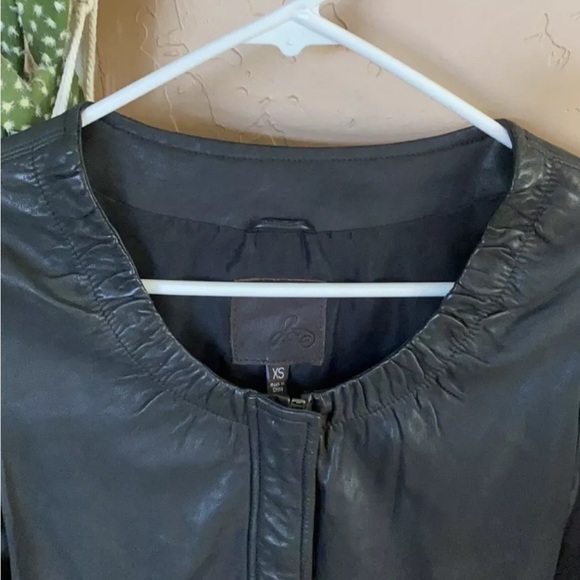 Joie Cropped Black Leather Bomber Jacket XS - Picture 3 of 8